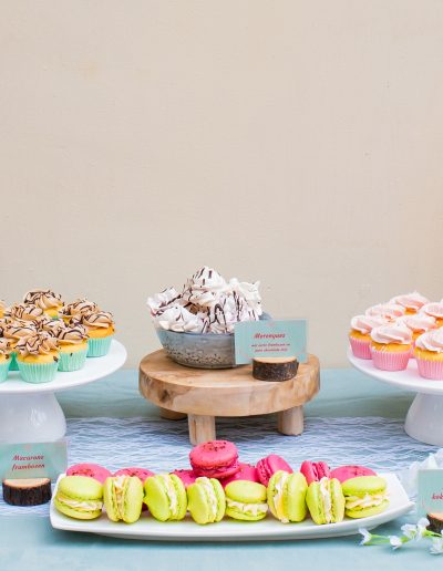 aniekfotografiestyling bruiloft trouwen sweet table donuts cupcakes macarons lepelgebakjes